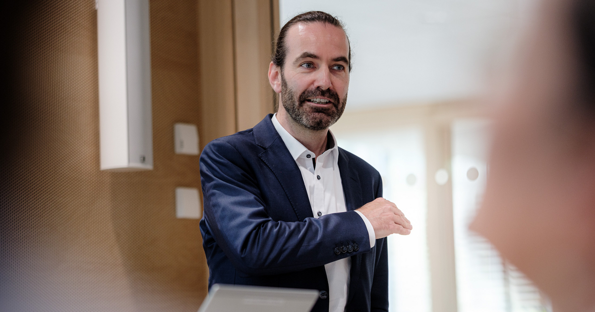 Prof. Dr Nicolas Rothen becomes the new Rector of UniDistance Suisse ...