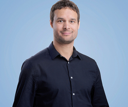 Dr Tamas Gabor Dozsa